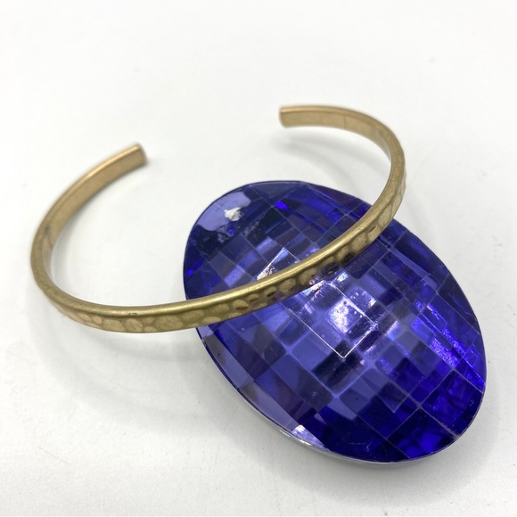 JK JEWELRY Gold Tone Textured Cuff Bangle Bracelet - Picture 6 of 6